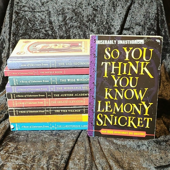 Scholastic Other - 📚A Series of Unfortunate Events, Books 1-9 +bonus